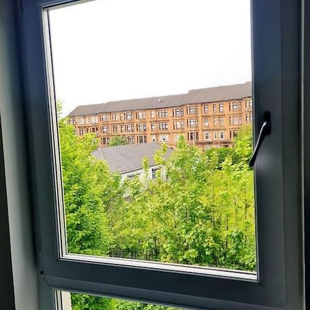 Spacious 5Bed House, Free Parking, No Party ! Glasgow Dış mekan fotoğraf